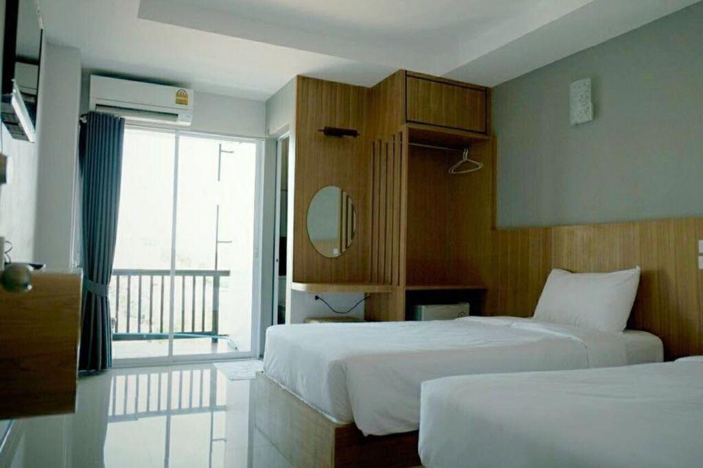 Пхитсанулок: AtMe2 Hotel