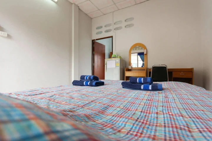 Лоэй: The Stay Guest House