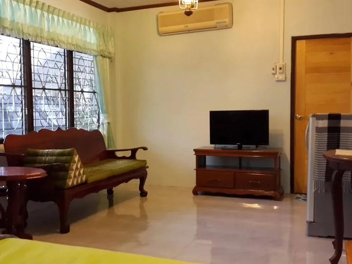 Лоэй: The Stay Guest House