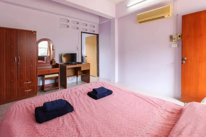 Лоэй: The Stay Guest House