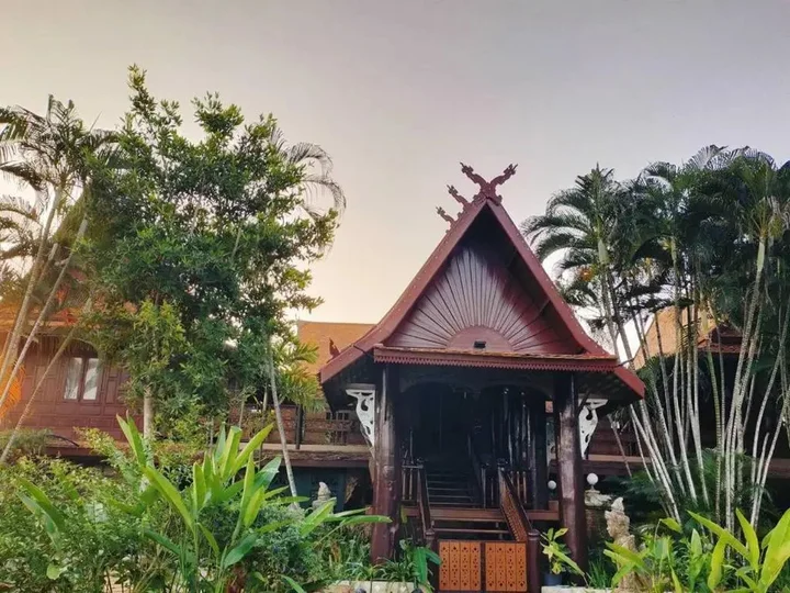 Сан-Кампаенг: Viewdoi Art and Resort