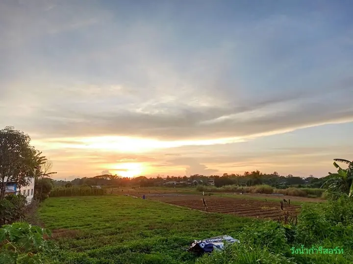 Тхат-Пханом: Wangnamkam Riverside Resort