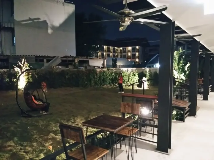 Чиангмай: De Nara Hotel (SHA Extra Plus)