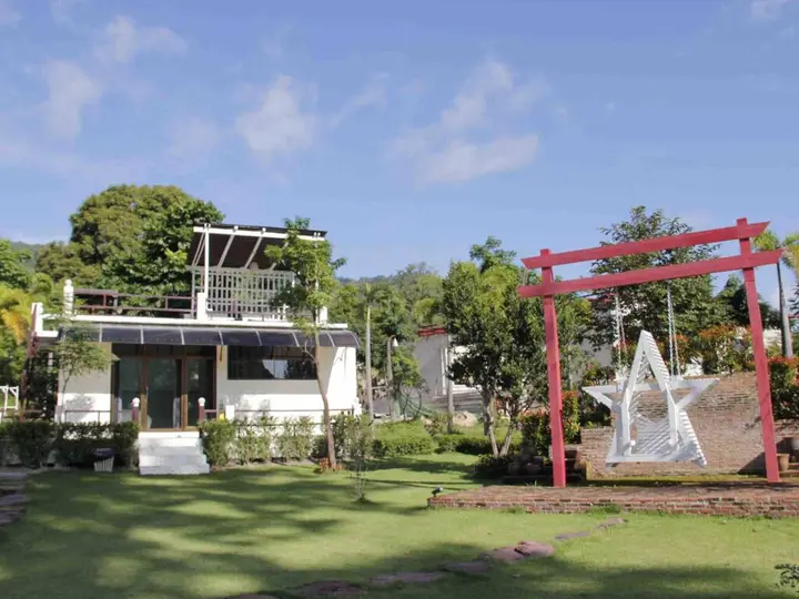 Дан-Макхам-Тиа: The Banyan Leaf Resort