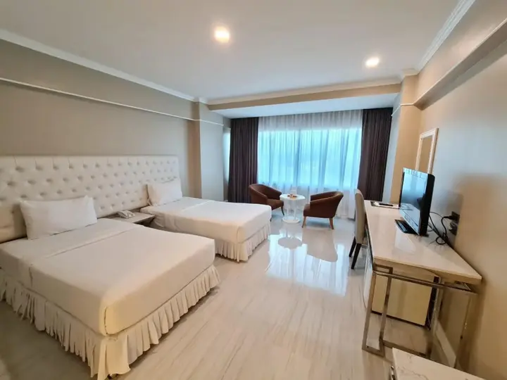 Лопбури: Chaisaeng Palace Hotel