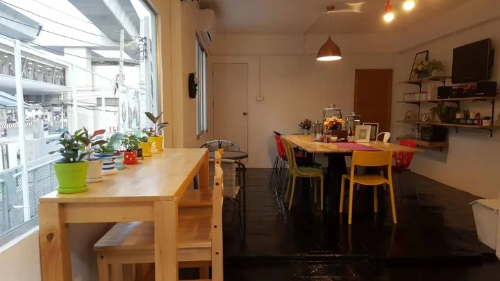 Нонтхабури: The Sugar Hostel