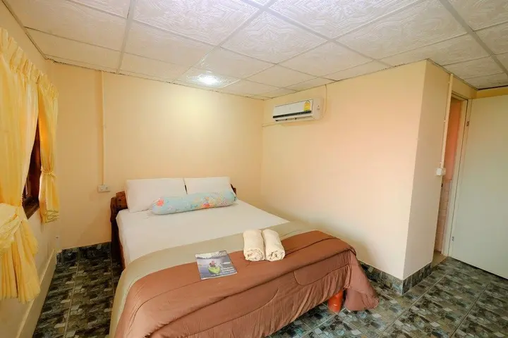Тхат-Пханом: Rotchana's Retreat Hotel on Mekong That Phanom
