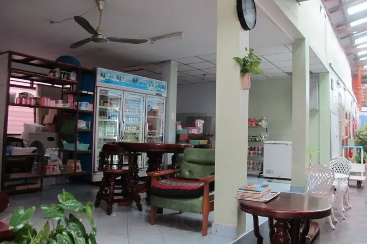 Сирача: Hotel Samchai
