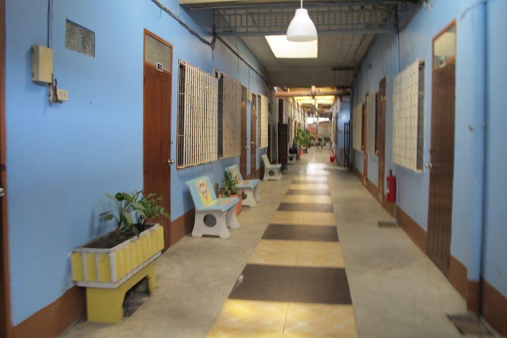Сирача: Hotel Samchai