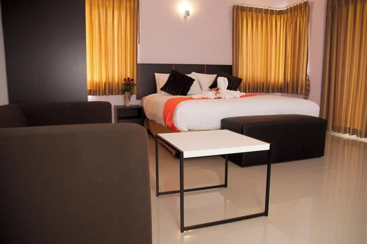 Бури Рам: La Viva Hotel