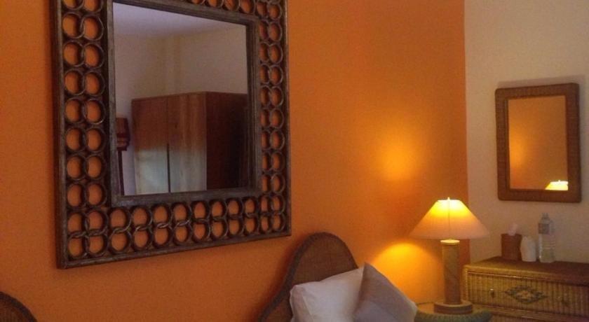 Чианг-Хан: Mekong Villas