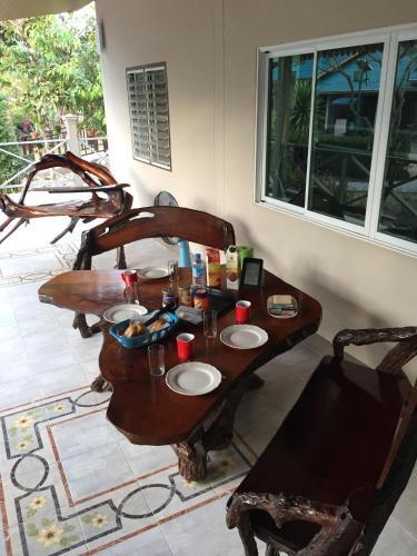 Крануан: EiDI Homestay