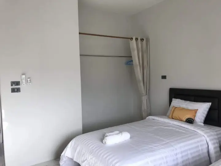 Чом-Тонг: Chadaporn Mae Chaem Hotel