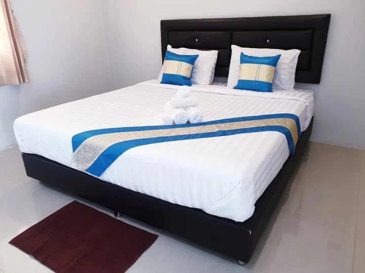 Чом-Тонг: Chadaporn Mae Chaem Hotel