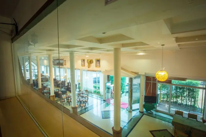 Сакон Накхон: NH Elegant Hotel