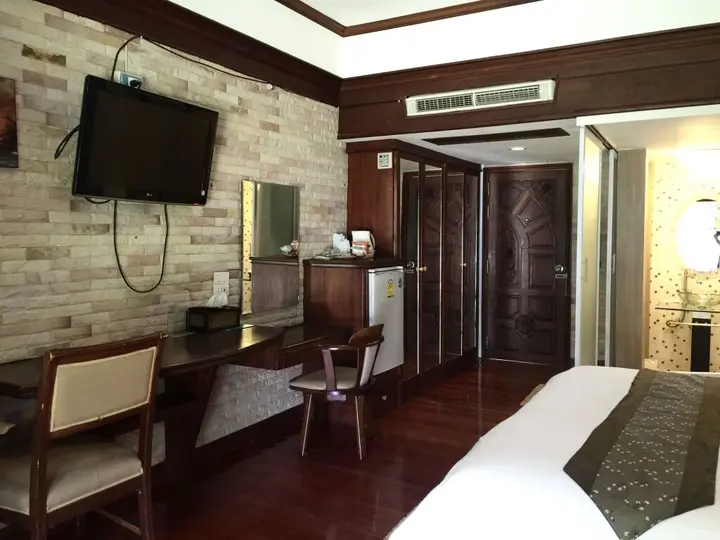 Сакон Накхон: NH Elegant Hotel