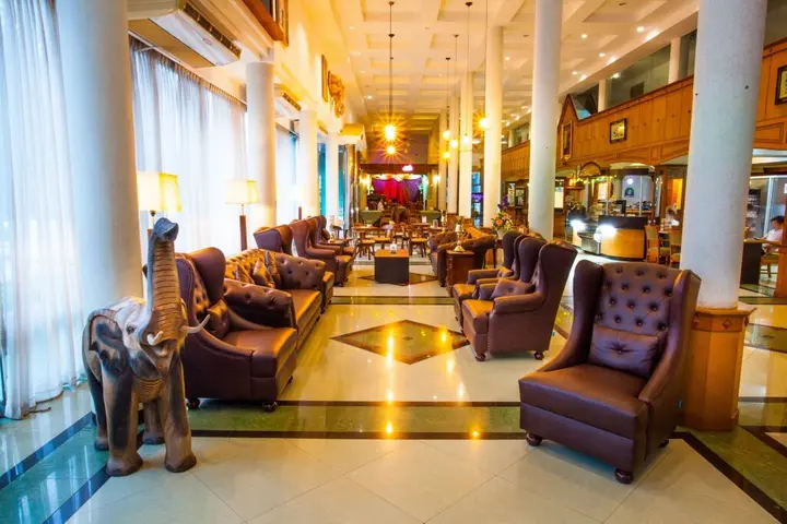 Сакон Накхон: NH Elegant Hotel