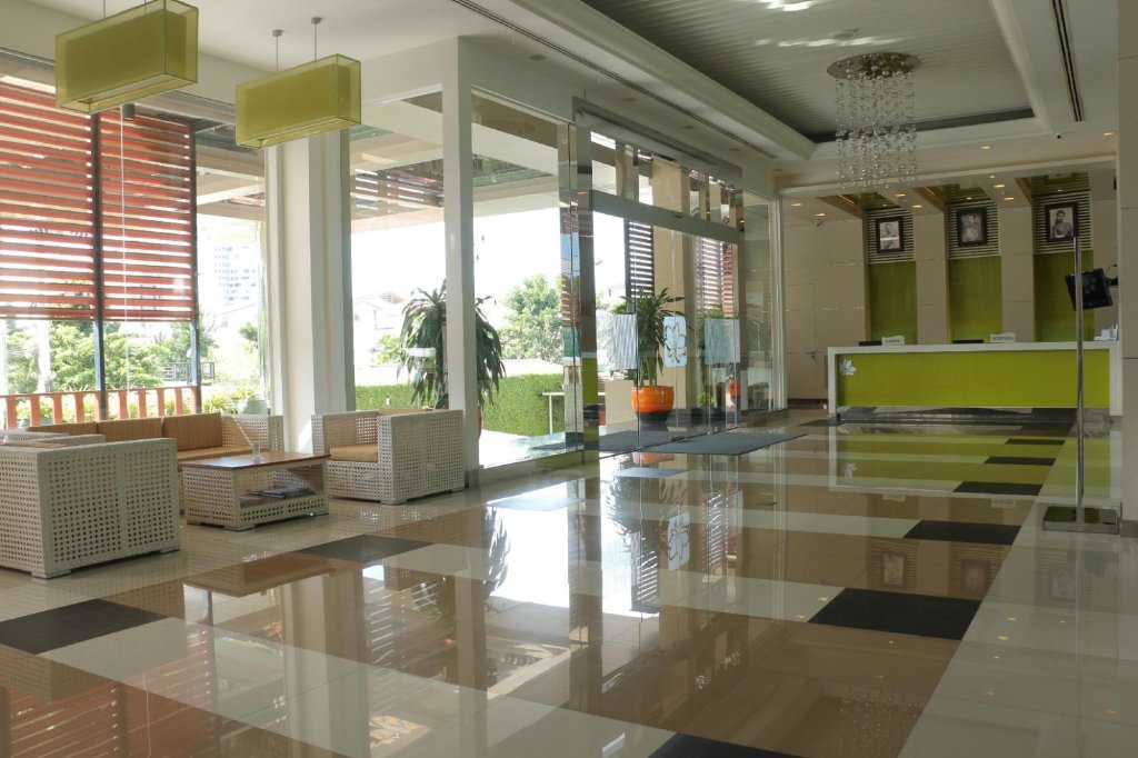Сирача: Jasmine Resort Sriracha (SHA Extra Plus)