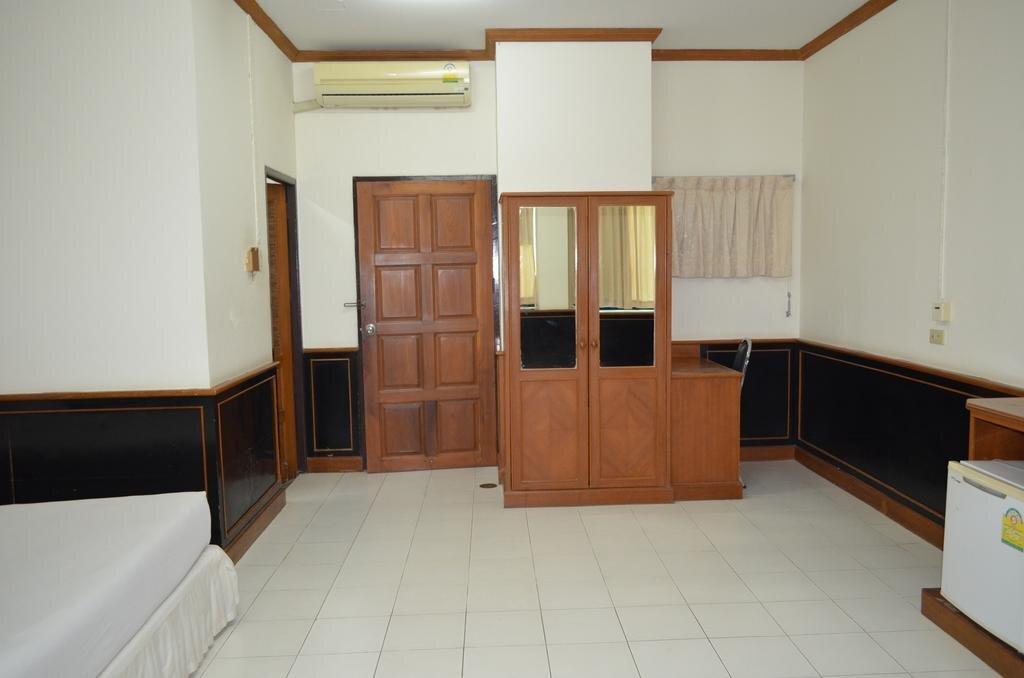 Пхитсанулок: K Hall