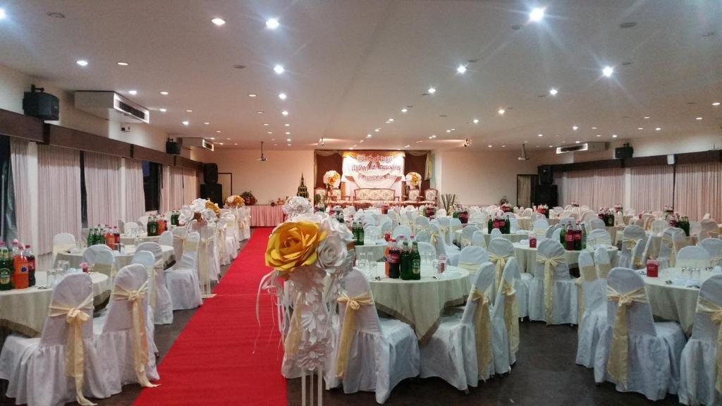 Сакон Накхон: Dusit Hotel at Sakon Nakhon