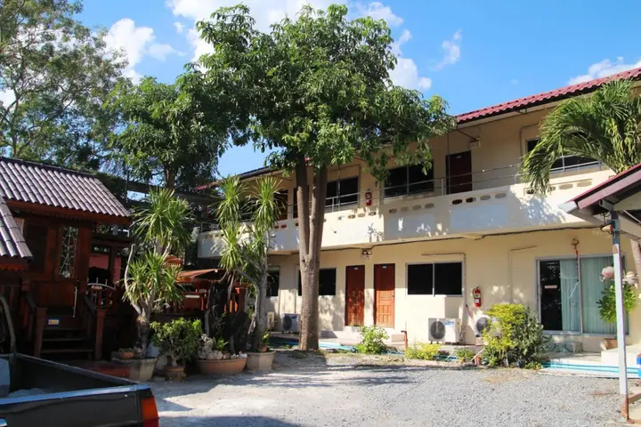 Лопбури: Ratchaphruek Resort