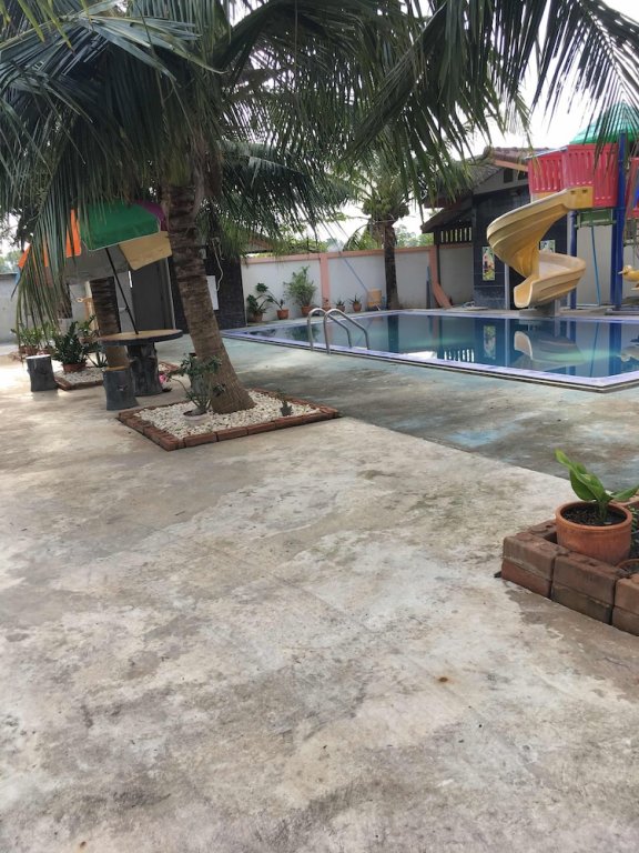 Нанг-Ронг: P & P Resort