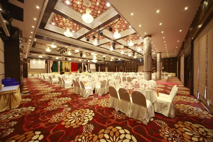Пхитсанулок: Ruean Phae Royal Park Hotel