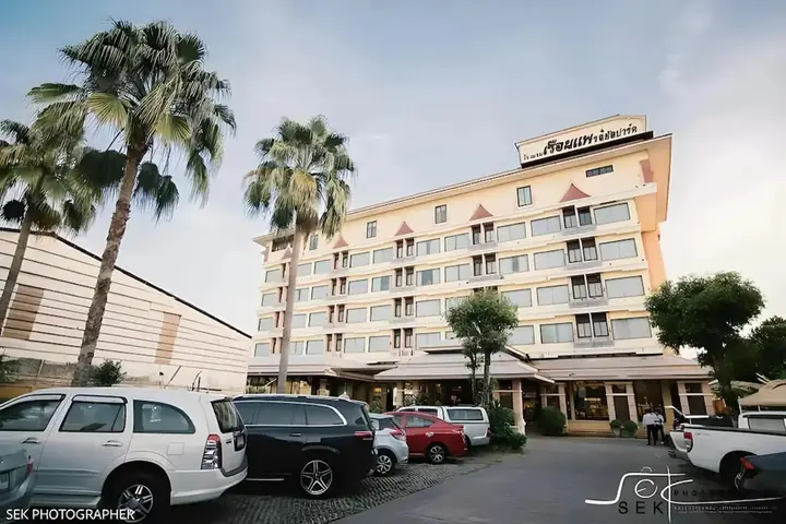 Пхитсанулок: Ruean Phae Royal Park Hotel