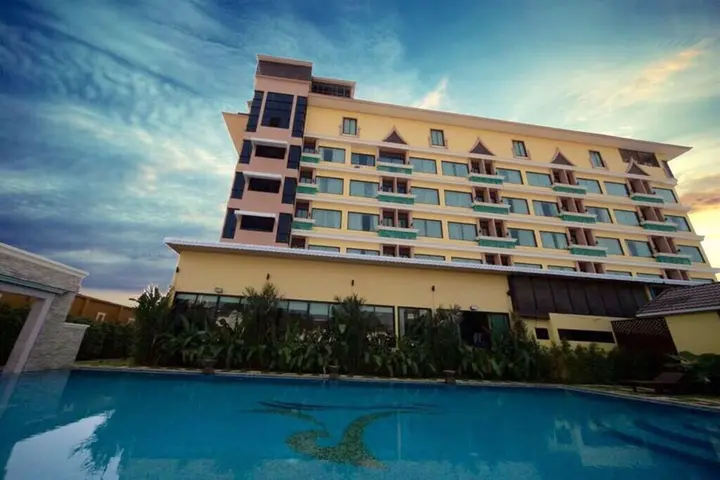 Пхитсанулок: Ruean Phae Royal Park Hotel