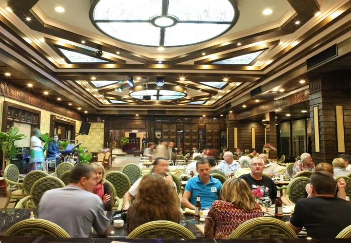 Пхитсанулок: Ruean Phae Royal Park Hotel