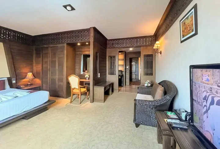 Пхитсанулок: Ruean Phae Royal Park Hotel