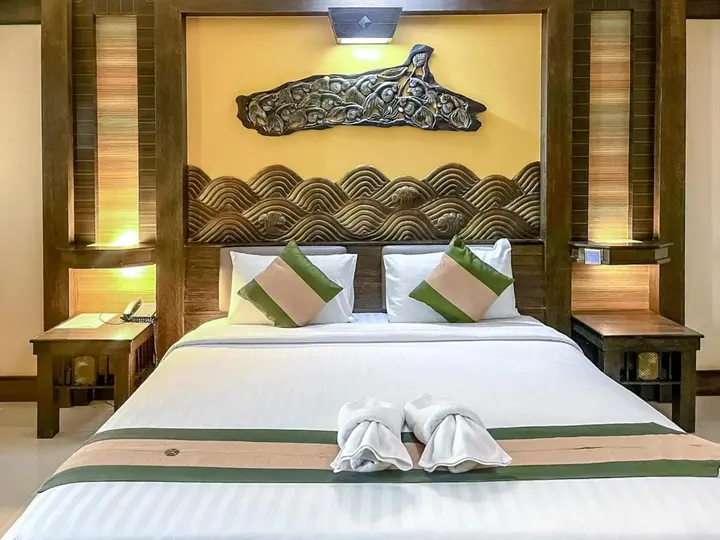 Пхитсанулок: Ruean Phae Royal Park Hotel