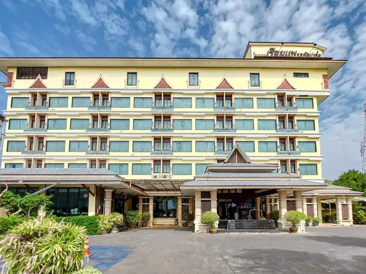 Пхитсанулок: Ruean Phae Royal Park Hotel