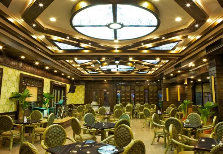 Пхитсанулок: Ruean Phae Royal Park Hotel