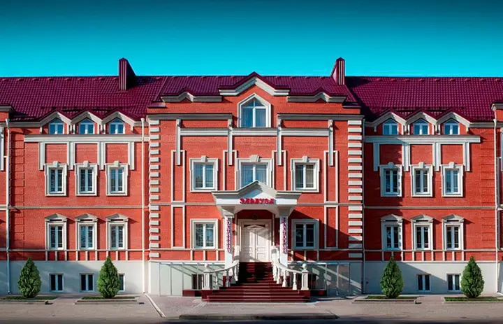 Отель Эльбузд — фото 1