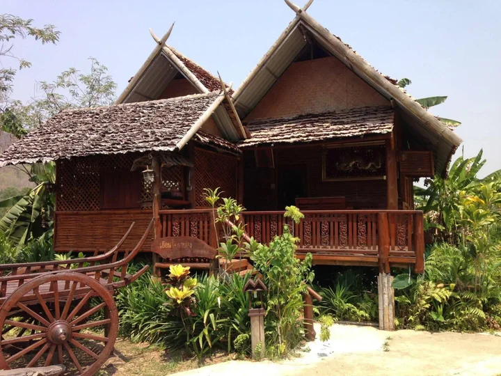Мэхонгсон: Pitchaporn House