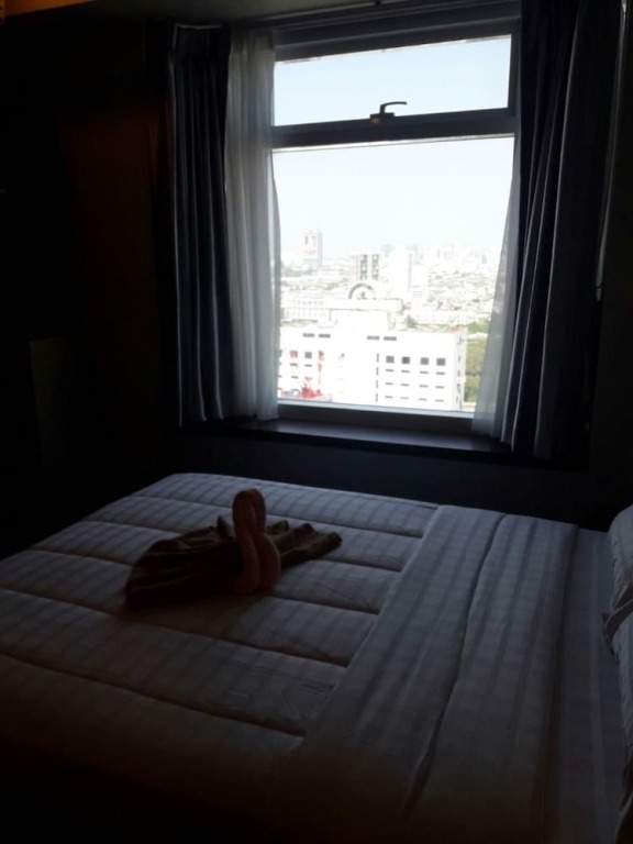 Бангкок: High Floor near Petchaburi MRT
