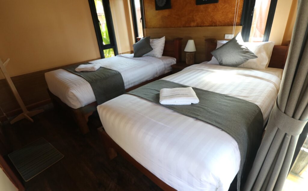 Ханг Донг: Lana Hotel
