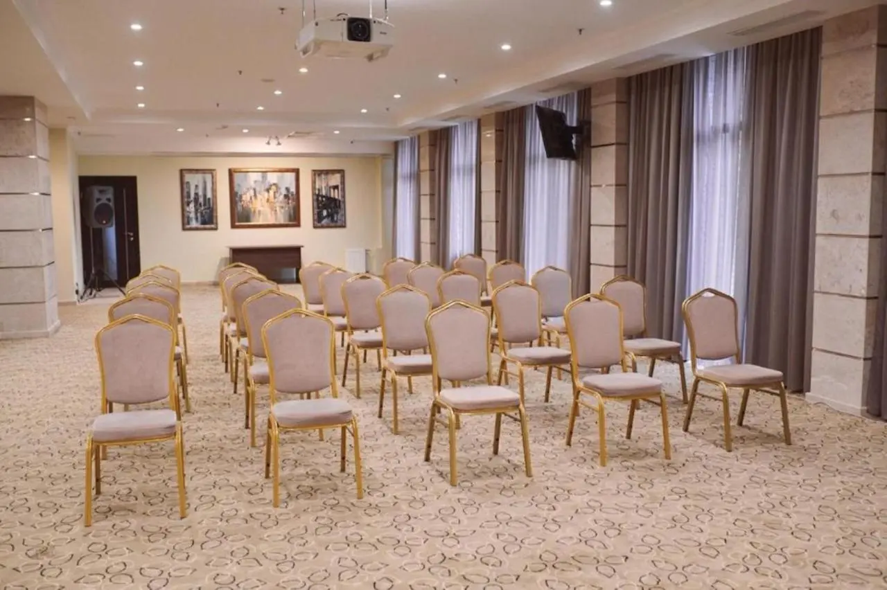 Ростов-на-Дону: Отель Ramada by Wyndham Rostov-on-Don Hotel & SPA
