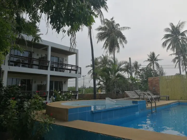 Сам-Рои-Йот: At-Pran Resort