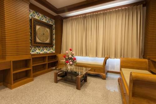 Кхлонг-Янг: Muaeng Chalearn Apartment