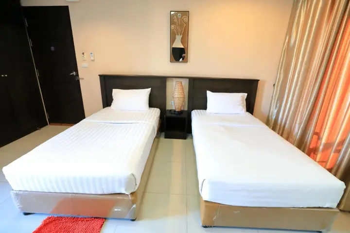 Кхлонг-Янг: Triton Hotel Nakhonratchasima