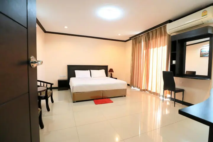 Кхлонг-Янг: Triton Hotel Nakhonratchasima