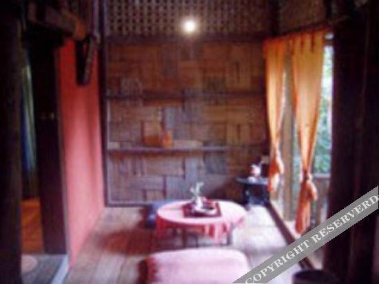 Мэхонгсон: Sang Tong Huts