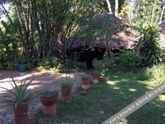 Мэхонгсон: Sang Tong Huts