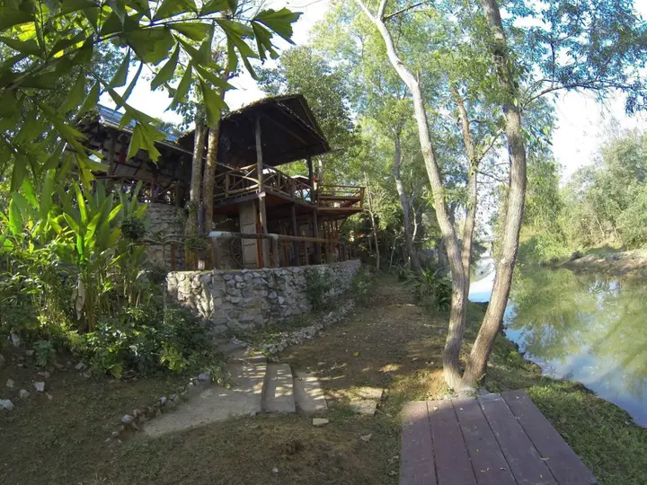 Мае-Таенг: Riverside Homestay