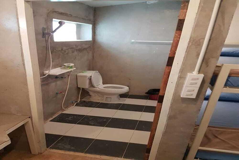 Паи: Shut Eye Party Hostel - Adults Only