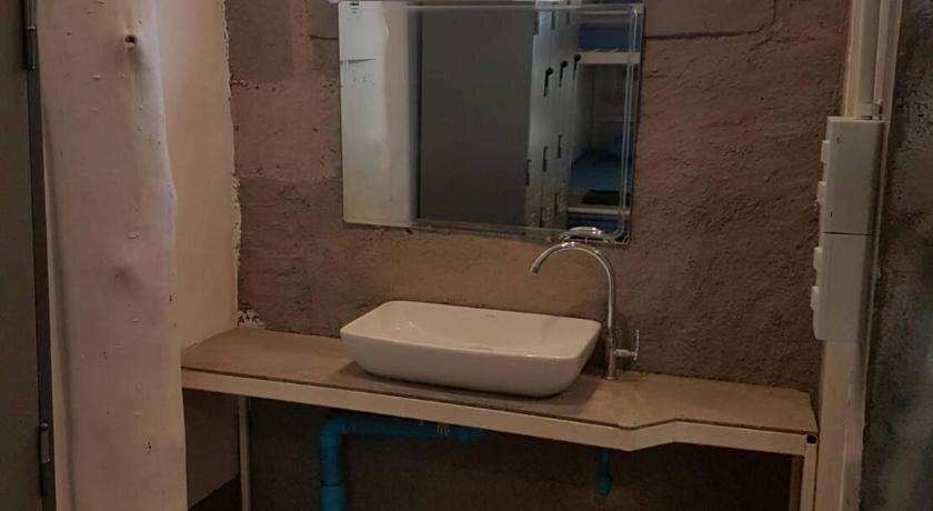 Паи: Shut Eye Party Hostel - Adults Only
