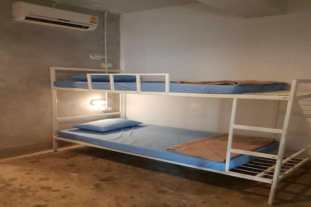 Паи: Shut Eye Party Hostel - Adults Only
