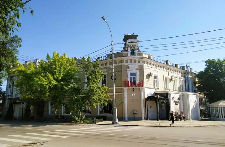 Таганрог: Отель Бристоль-Центральная